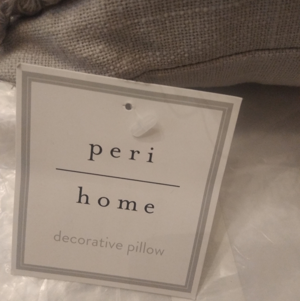 🛑🛑SOLD🛑🛑Peri Home 12" x 18" Fringe Deco Pillow - Picture 5 of 6
